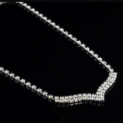 V-shaped Crystal Short Clavicle Chain Stud Necklace Set