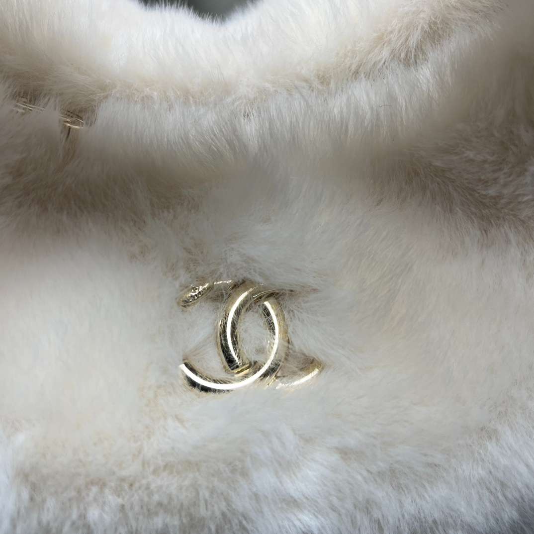 CHANEL Plush Designer Shoulder Top Handle Bag Crossbody Underarm Top Handle Bag For Women