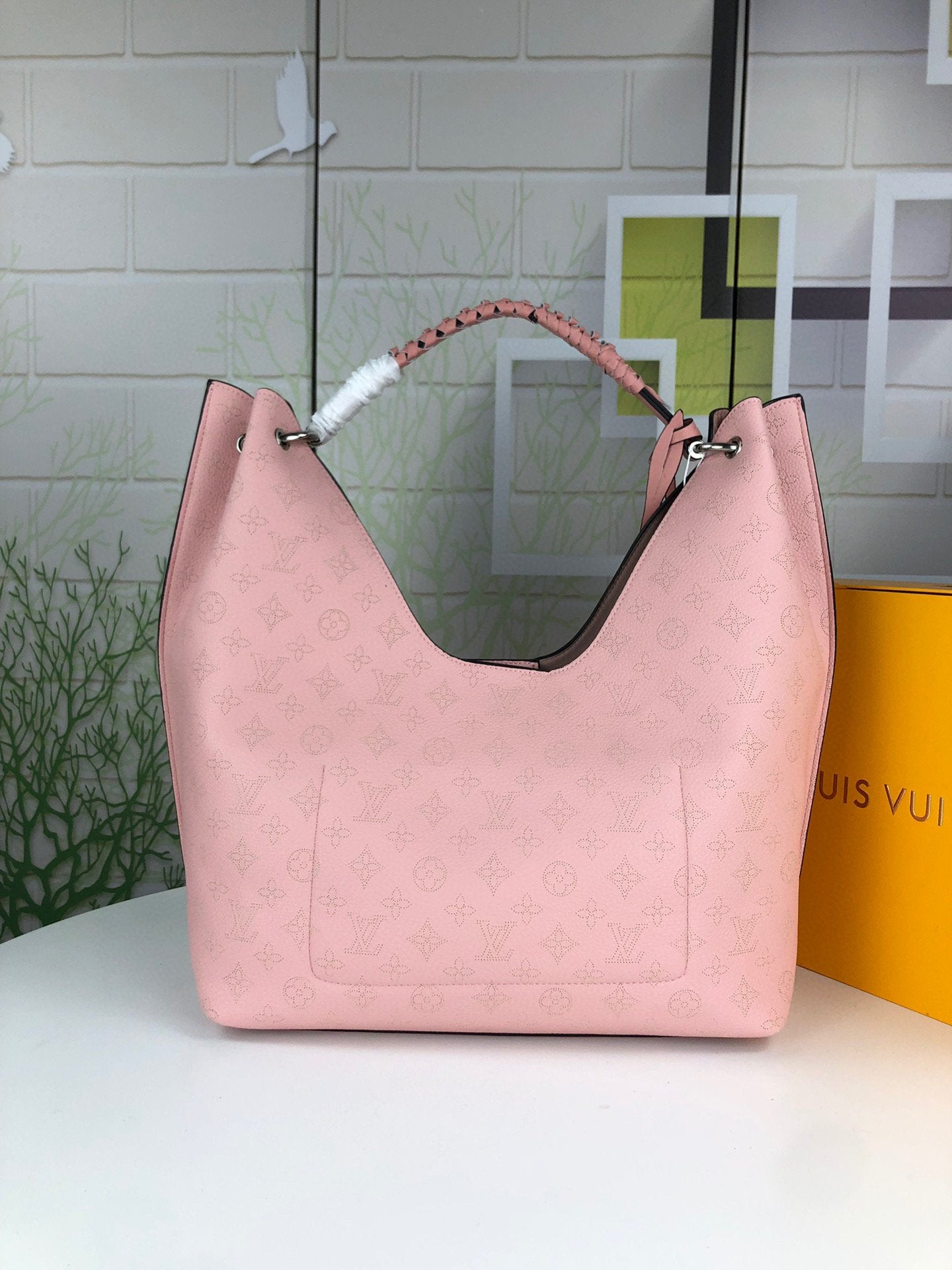 Louis Vuitton Carmel Hobo Bag ‘Mouse Grey’