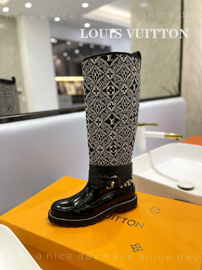 Premium LUV BOOTS 027