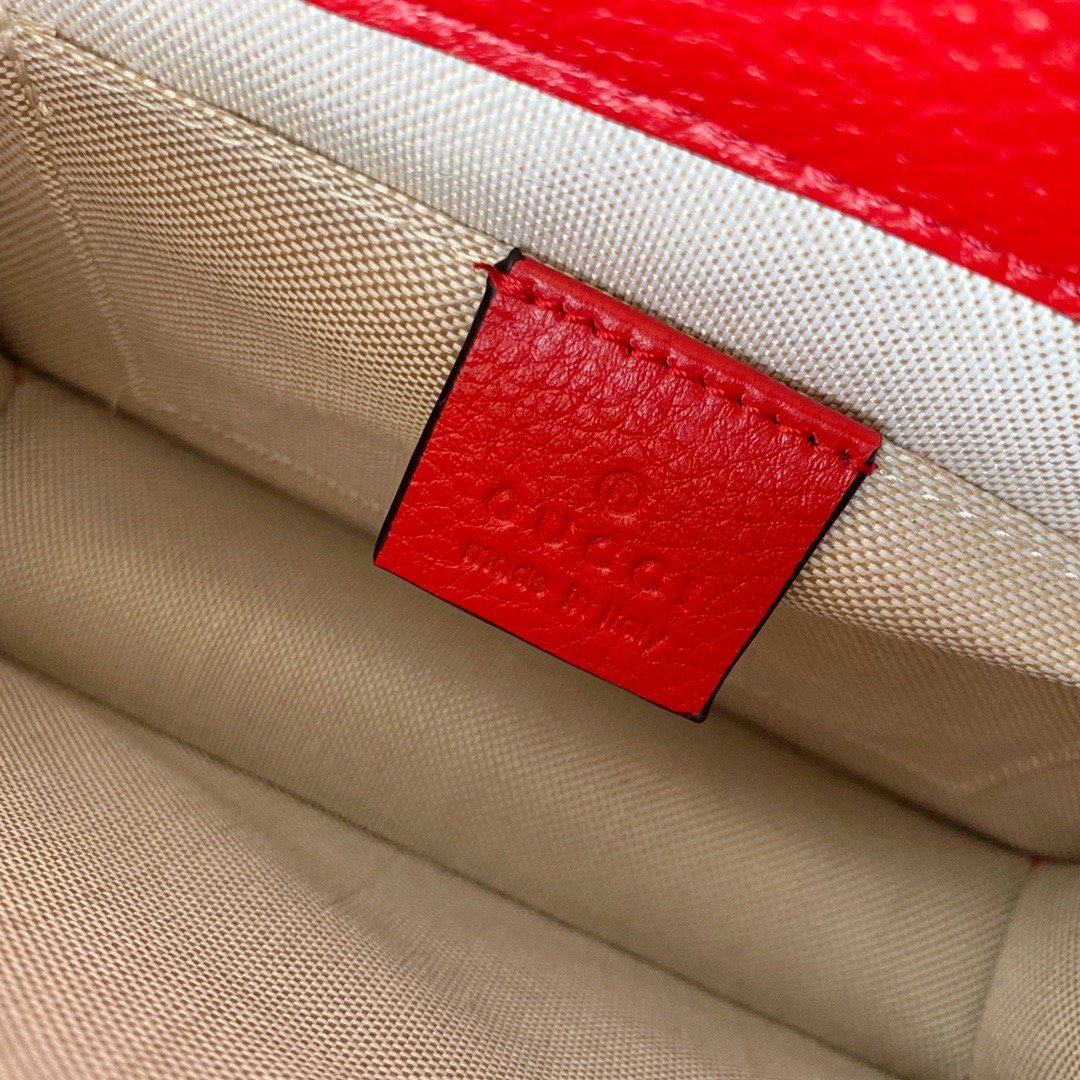 Gucci Interlocking Leather Chain Crossbody