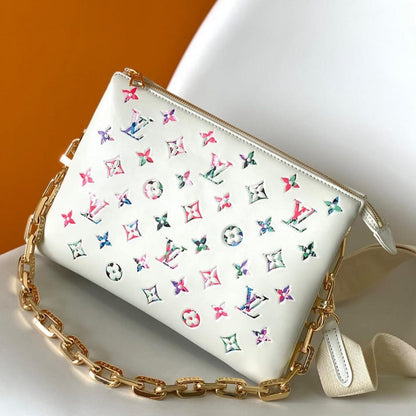 Louis Vuitton Coussin PM M21209