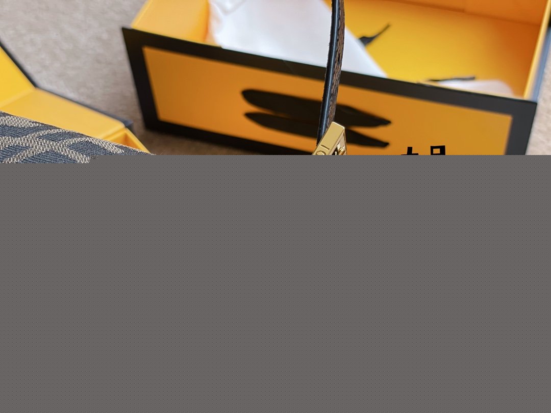 Fendi Women Baguette 1997 Brown Jacquard FF Vertigo Bag