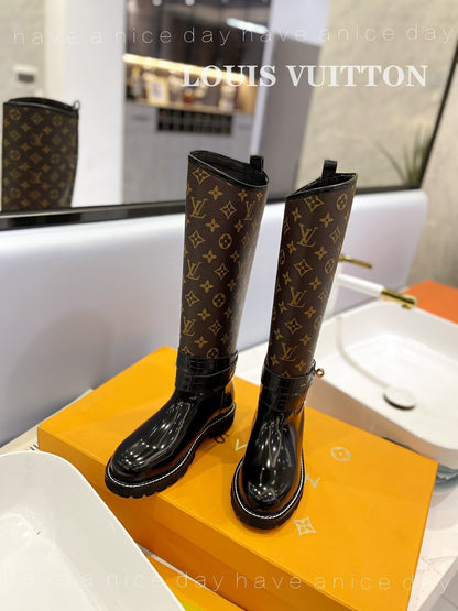 Premium LUV BOOTS 029