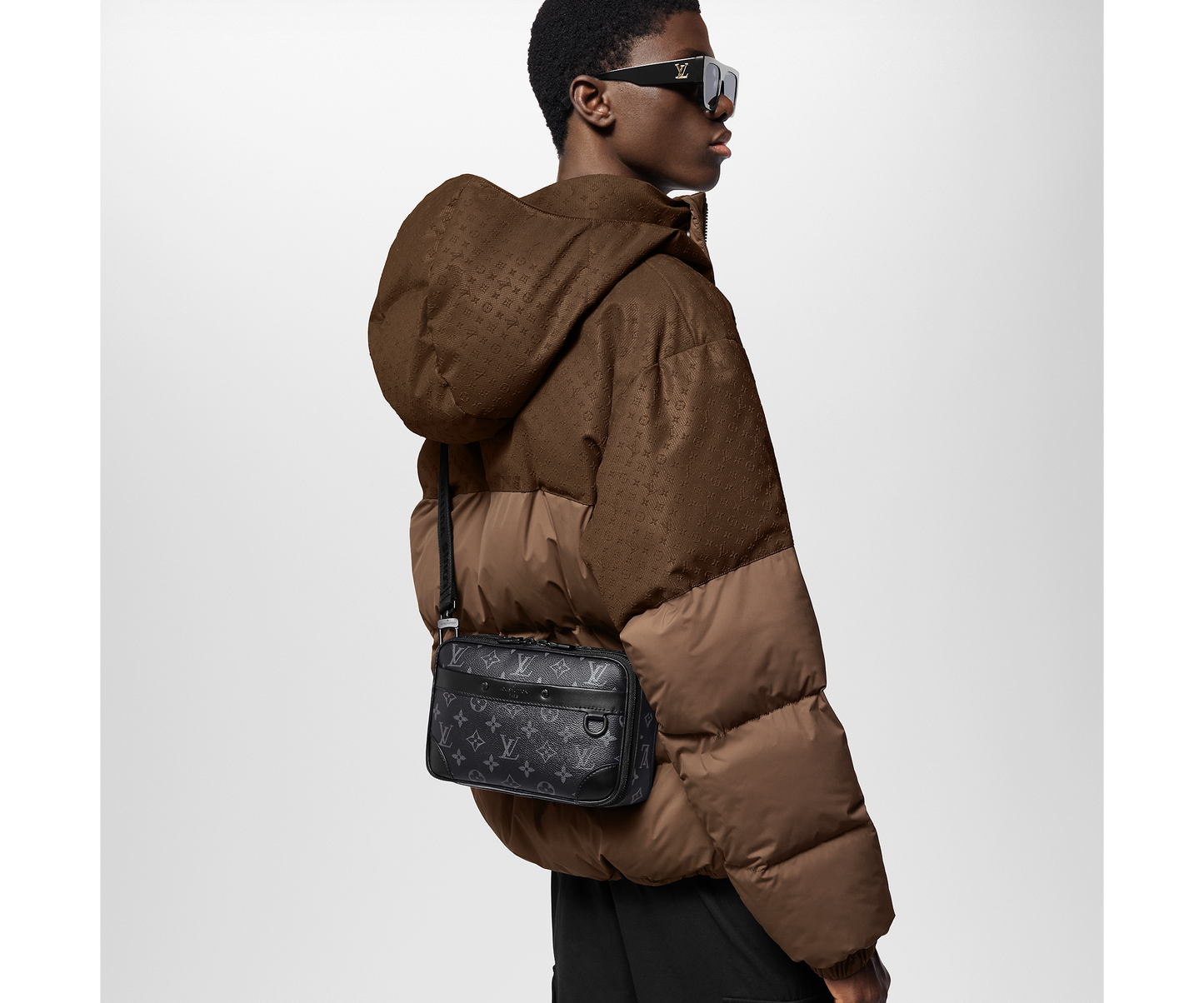 Louis Vuitton M46955 Alpha Messenger