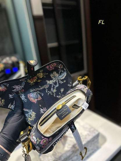 DIOR MEDIUM LADY D-LITE BAG WHITE AND PASTEL MIDNIGHT BLUE TOILE DE JOUY MEXICO EMBROIDERY