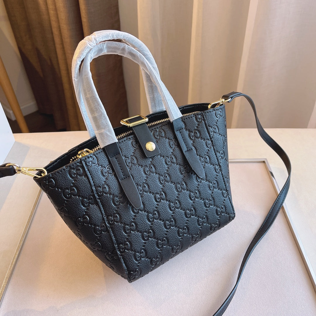 Guccissima Leather Jackie Handbag 145817 Black