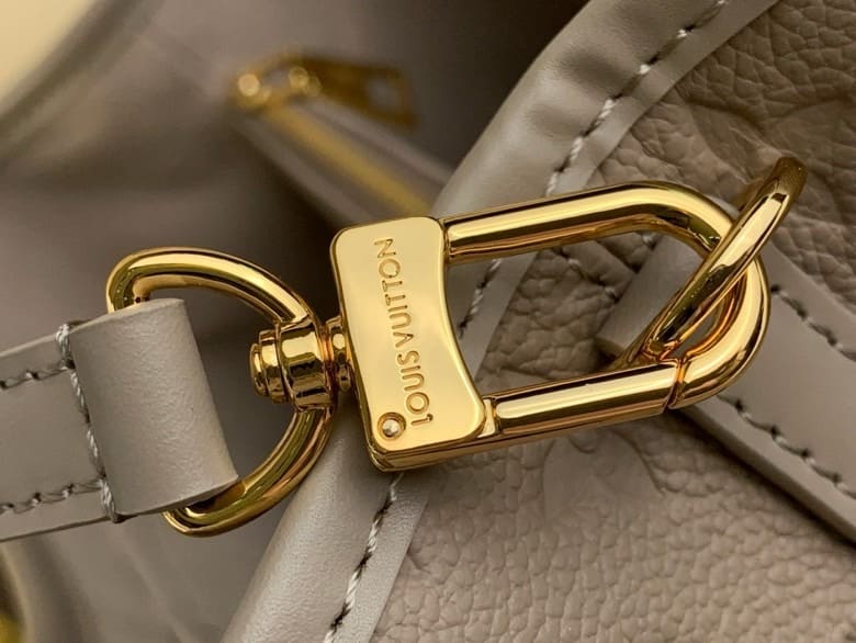 Louis Vuitton M11463 Babylone Tote PM