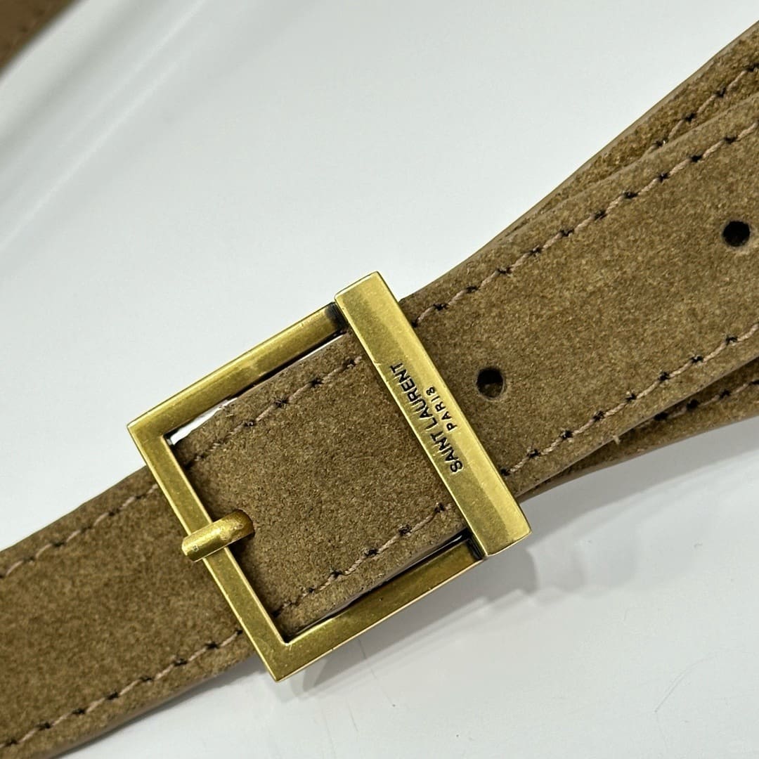 Saint Laurent LE 5 À 7 supple LARGE in suede