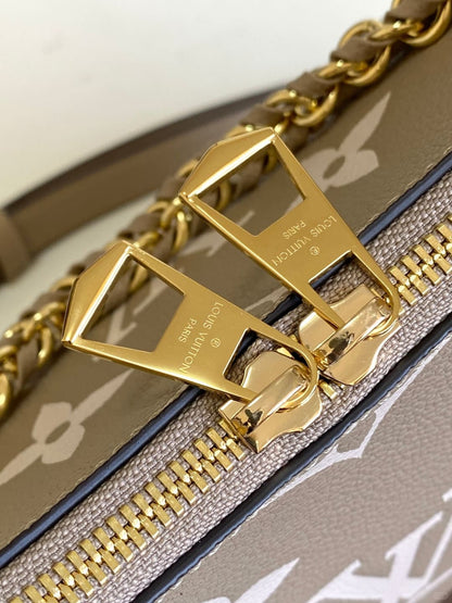 Louis Vuitton M13224 Boulogne