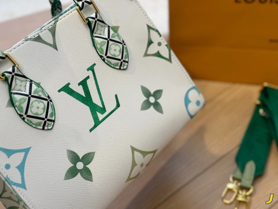 Louis Vuitton OnTheGo PM M24079