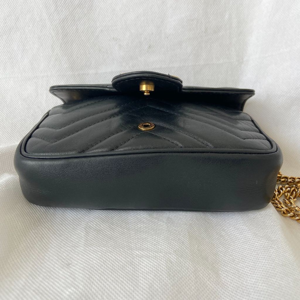 Gucci GG Marmont super mini bag