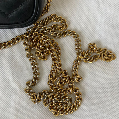 Gucci GG Marmont super mini bag