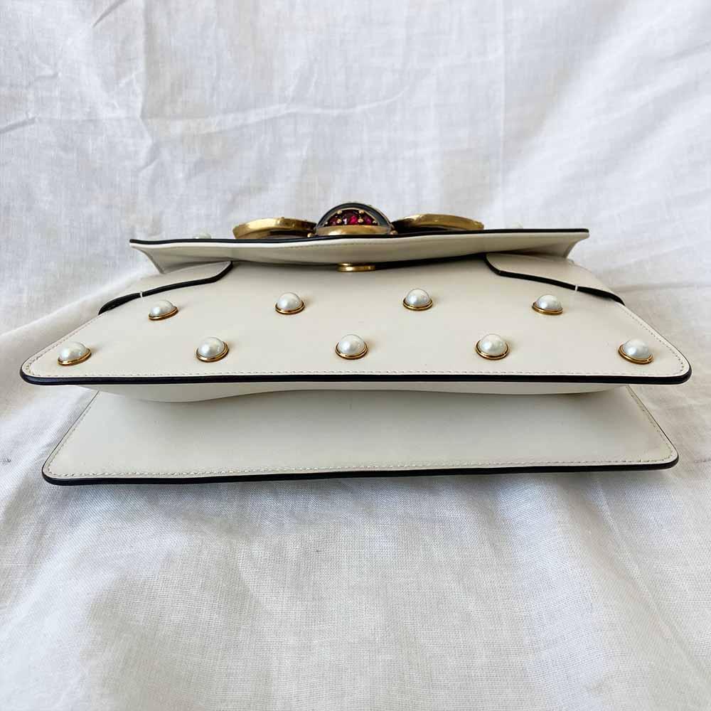 Gucci Off White Leather Broadway Pearly Bee Shoulder Bag