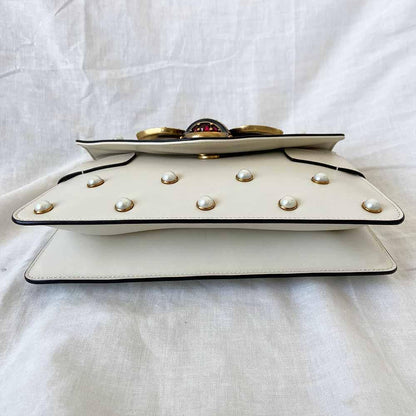 Gucci Off White Leather Broadway Pearly Bee Shoulder Bag
