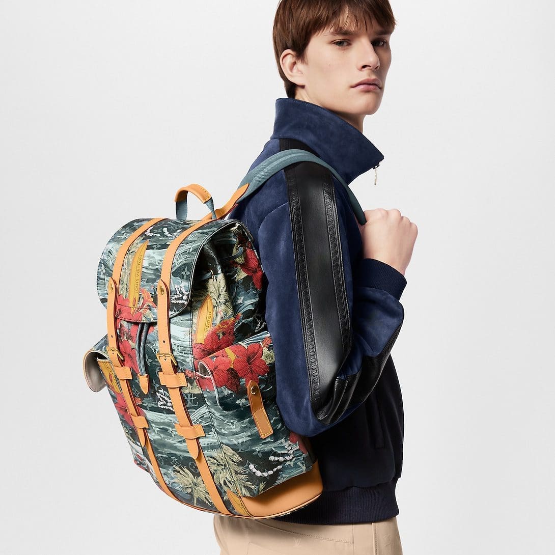 Louis Vuitton M24996 Christopher MM