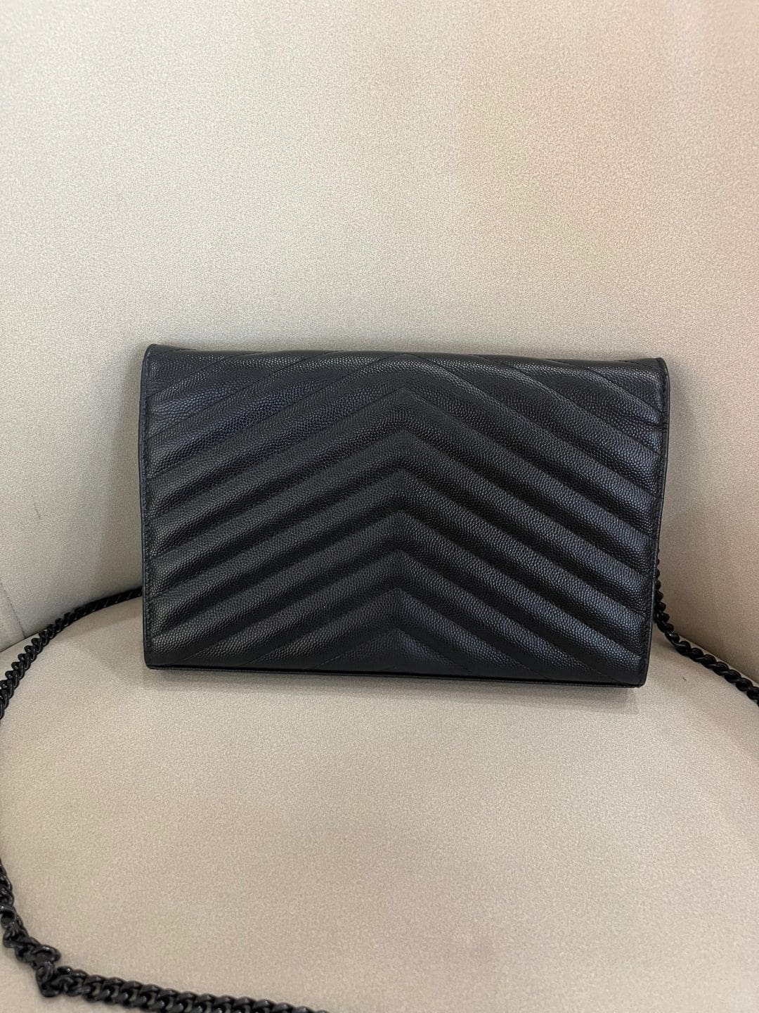 Saint Laurent CLASSIC CASSANDRE CHAIN WALLET IN GRAIN DE POUDRE LEATHER