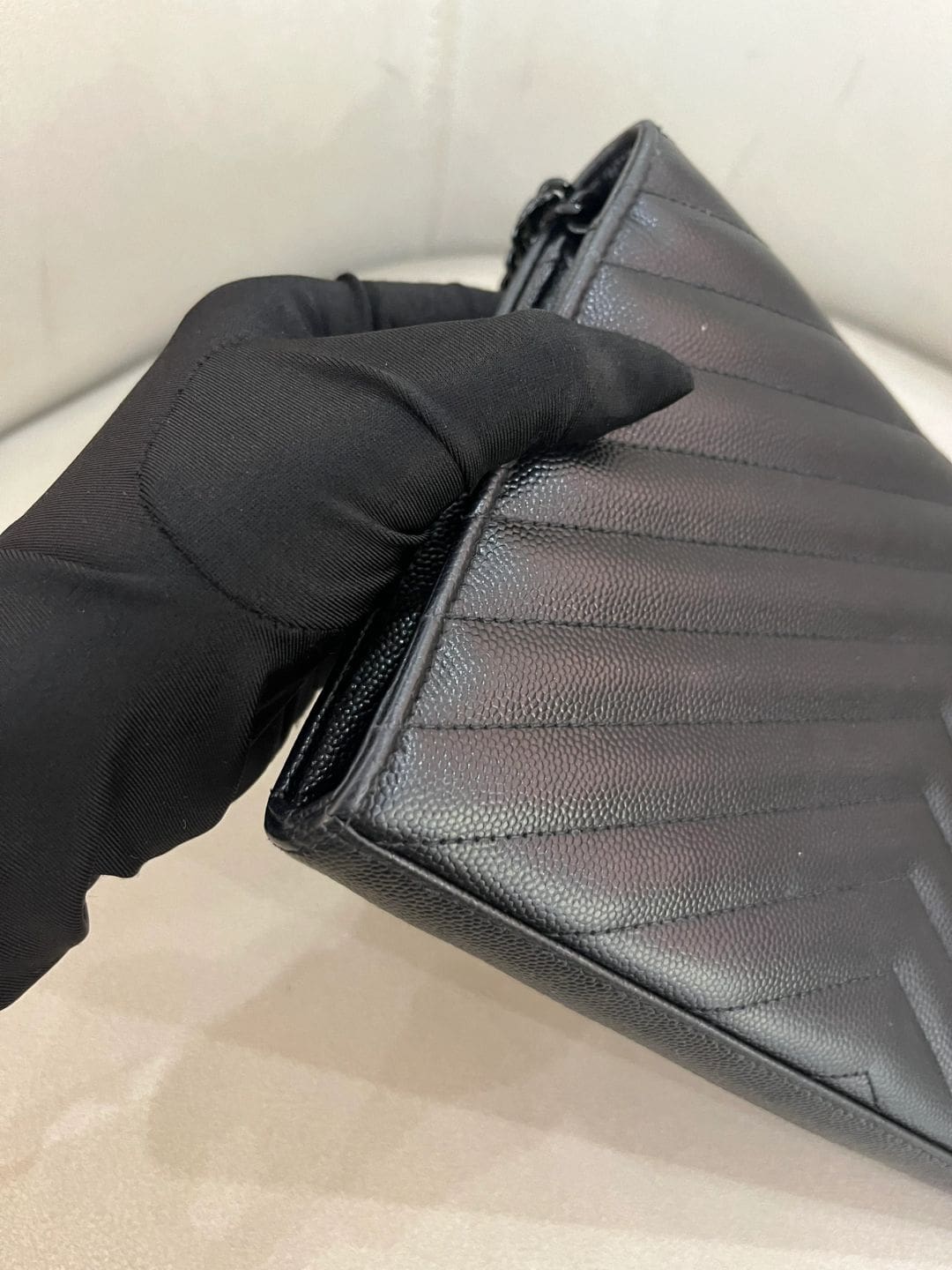 Saint Laurent CLASSIC CASSANDRE CHAIN WALLET IN GRAIN DE POUDRE LEATHER