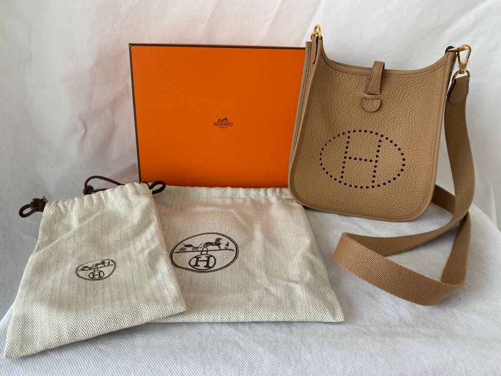 Hermes Clemence Leather Evelyne Crossbody Bag