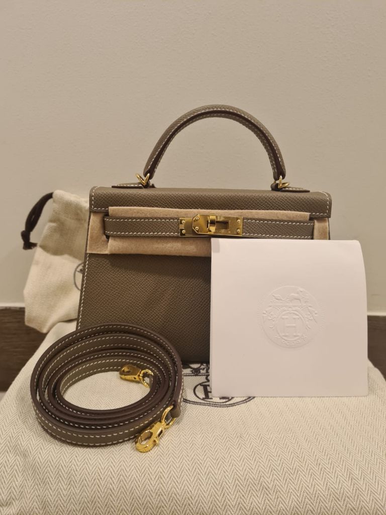Hermes Kelly 20 Mini Sellier Bag Etoupe Limited Edition Epsom Gold Hardware