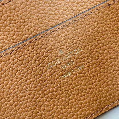 Louis Vuitton PONT 9 SOFT PM M58729