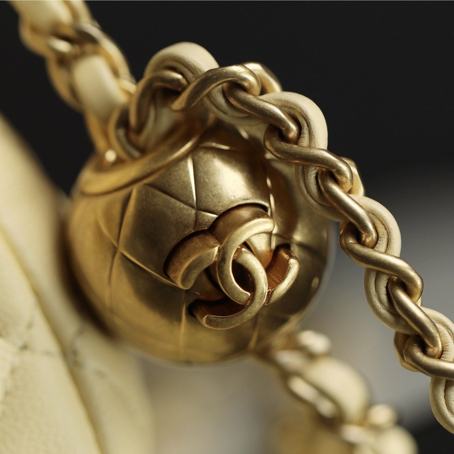 C hanel 22C CF metal ball bag