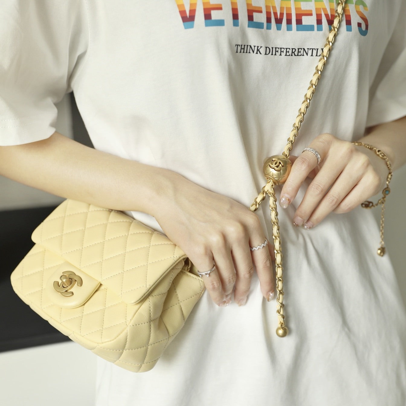 C hanel 22C CF metal ball bag