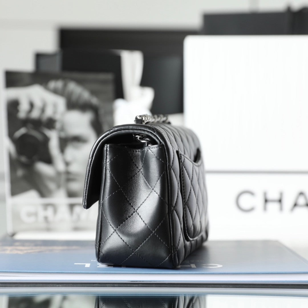 C hanel Classic Flap large mini handbag B