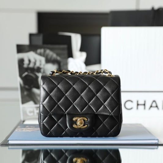 C hanel Classic Flap mini handbag