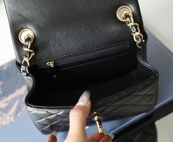 C hanel Classic Flap mini handbag