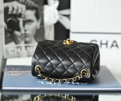 C hanel Classic Flap mini handbag