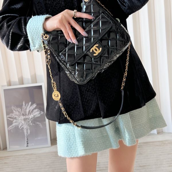 C hanel 23𝒄 early spring 𝒉𝒐𝒃𝒐 wandering bag