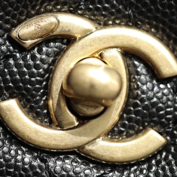 C hanel 𝗖𝗼𝗰𝗼𝗛𝗮𝗻𝗱𝗹𝗲