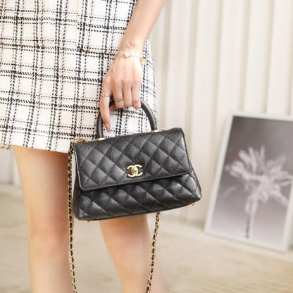 C hanel 𝗖𝗼𝗰𝗼𝗛𝗮𝗻𝗱𝗹𝗲