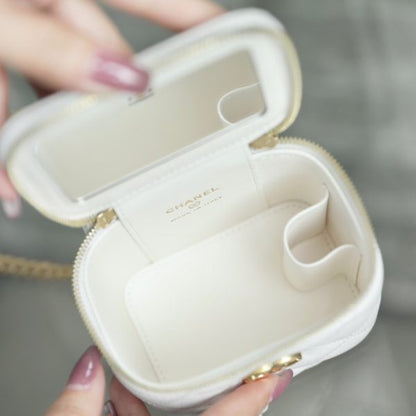 c hanel 23P buckle box bag