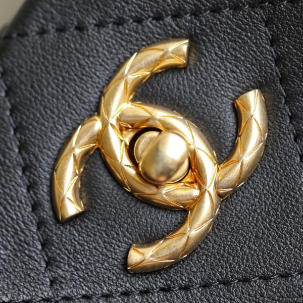 C hanel 23A Hobo Handbang bag