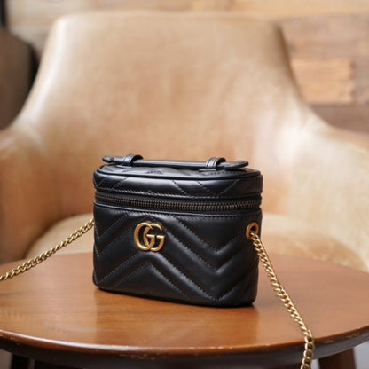 G ucci Marmont Mini handbags