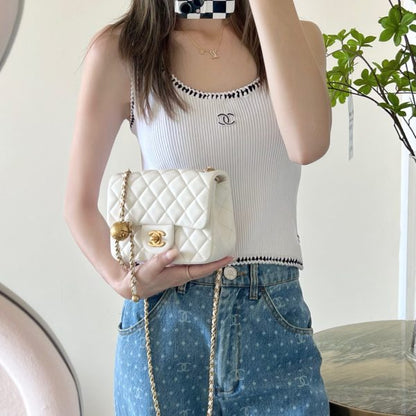 C hanel 22C CF metal ball bag (White)