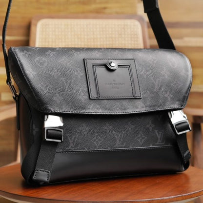 L V Voyager Darth M40511