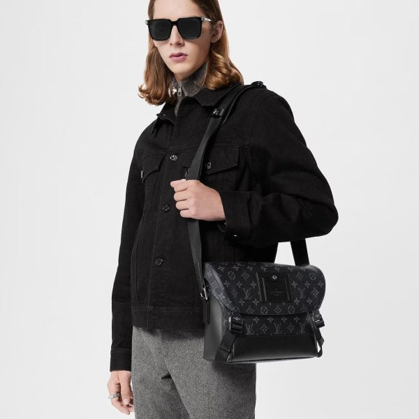 L V Voyager Darth M40511