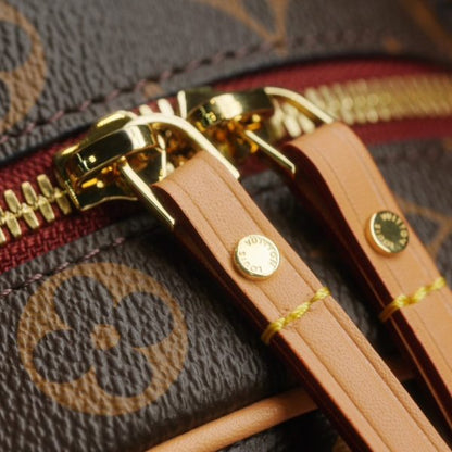 L V BOÎTE CHAPEAU SOUPLE M45647