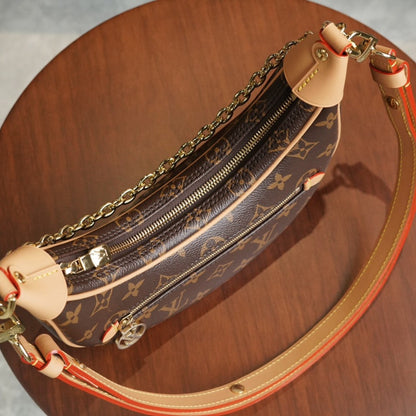 L V Loop Moon Bag M8109