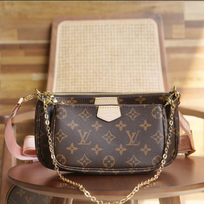 L V Multi Pochette M44840
