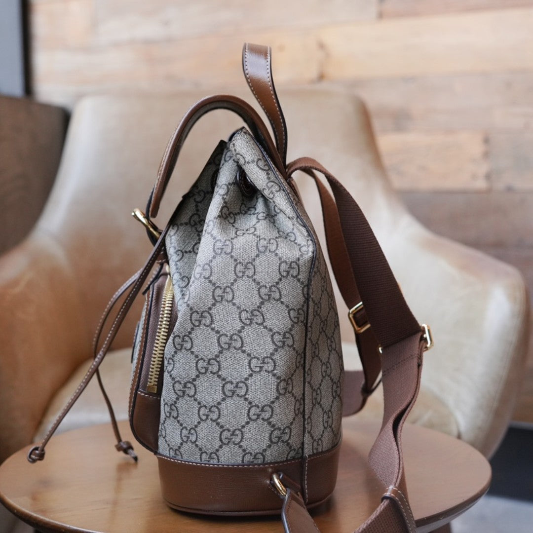 G ucci Retro series backpacks