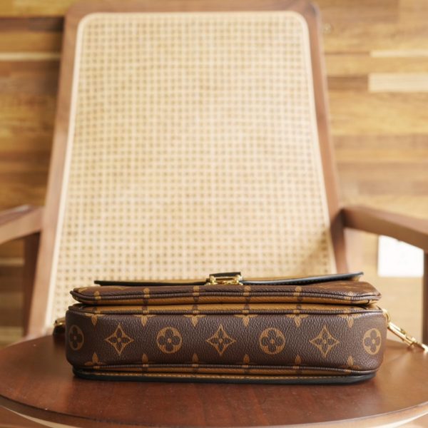 L V Pochette Metis handbag M44876