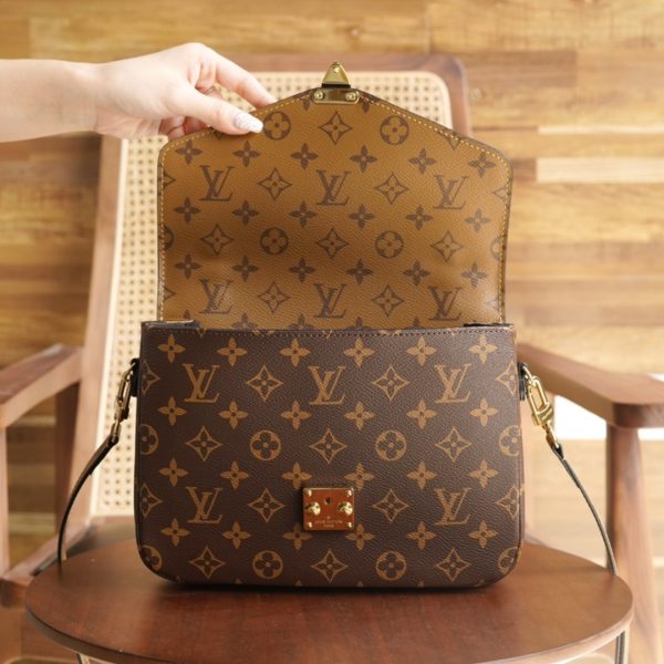 L V Pochette Metis handbag M44876