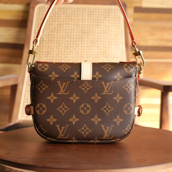 L V 𝐒𝐚𝐮𝐦𝐮𝐫 𝐁𝐁 M46740