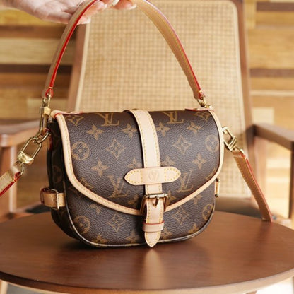 L V 𝐒𝐚𝐮𝐦𝐮𝐫 𝐁𝐁 M46740