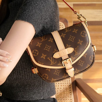 L V 𝐒𝐚𝐮𝐦𝐮𝐫 𝐁𝐁 M46740