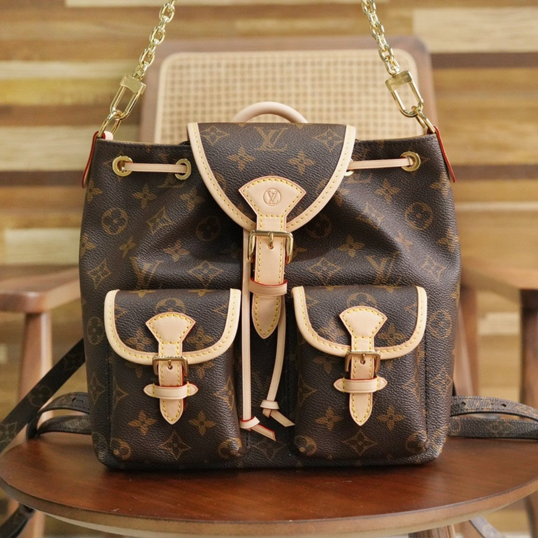 l v 𝐄𝐱𝐜𝐮𝐫𝐬𝐢𝐨𝐧 backpack M46932